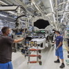 BMWのドイツ・ディンゴルフィンク工場で生産が開始された5シリーズ改良新型