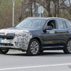 BMW iX3 改良新型　プロトタイプ　スクープ写真