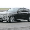 BMW X4 改良新型 プロトタイプ（スクープ写真）