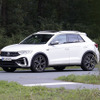 VW T-Roc R 改良新型プロトタイプ（スクープ写真）