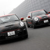 MINI John Cooper Works ハッチバックモデル（前）とクラブマン