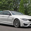 スポーツモデルを歴代乗り継いできたオーナーが選んだのはM4。ここにサウンド＆デザイン自慢のオーディオを投入した。