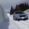 若干の深雪路。さすがに空転が多くなるが、クルマが横方向に振られることはほとんどなかった。本来ならもっと厳しい道路で試したいところである。