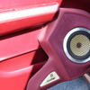 ツイーターを「ドアミラー裏」にカスタムインストールしたオーディオカーの一例（製作ショップ:サウンドウェーブ＜茨城県＞）。