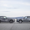 マツダ CX-60 プロトタイプ（左）とCX-5（右）