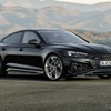 アウディ RS4 と RS5 に450馬力ターボ＋専用サスの「コンペティション」…7月欧州発売へ 画像