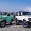 BRADLEY 40th Anniversary / ランドクルーザー【FJ40 (左) , PJZ70 (右) 】