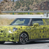 MINI JCW 改良新型プロトタイプ（スクープ写真）