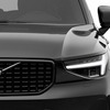 ボルボ XC40 アルティメット B4 AWD ダークエディション