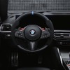 BMW M2 新型の「Mパフォーマンスパーツ」装着車