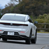 トヨタ クラウン クロスオーバー G アドバンスト（2.5リットルハイブリッド）