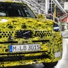 MINI カントリーマン（クロスオーバー）次期型のEVプロトタイプ