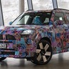 MINI クロスオーバー 次期型のEVプロトタイプ