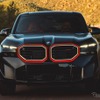 BMW XM レーベル・レッド