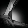 カーメイトから「前方視界基準」に対応した商用車向けアシストグリップ取り付け式のスマートフォンホルダー2タイプが新発売