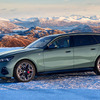 BMW i5ツーリング
