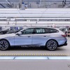 BMWの独ディンゴルフィン工場で生産が開始された 5シリーズ・ツーリング 新型