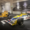 ロータス ホンダ 99T（左），ウイリアムズ ホンダ FW11B（右）