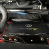 シート下にはDACとしてオーディオテクニカのAT-HRD500を設置する。ハイクオリティなDD／DA変換を行っている。