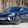 ポルシェ『マカンEV』の姿をしたアウディ 『Q8 e-tron』次期型プロトタイプと思われる車両（スクープ写真）