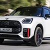 MINI カントリーマン 新型の「JCW」