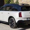 MINI カントリーマン 新型の「JCW」