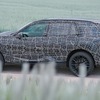 BMW iX5 次期型プロトタイプとみられる車両（スクープ写真）