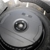 チョイスしたサブウーファーはブラムのCRS27A。スペアタイヤの内側スペースに設置できる円形ボディの設置しやすいモデルだ。