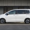 タナベ・サステックDF210　ホンダ・フリードe:HEV装着例（フロント：32mmダウン / リア：35mmダウン）