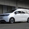 タナベ・サステックDF210　ホンダ・フリードe:HEV装着例（フロント：32mmダウン / リア：35mmダウン）