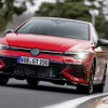 歴代最強の『ゴルフGTI』がタイプRの好敵手に!?「ロマン感じる」「気合い入ってんな」などSNSも注目！ 画像