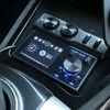 ミューディメンションDSP610ABのコントローラーはセンターコンソールの操作しやすい部分に設置されている。