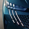 プジョー3008新型（ハイブリッド）