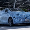 メルセデスベンツの新型電気ミニバン『VLE』のプロトタイプ