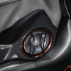 フロントスピーカーにはDS-SA1000をチョイス、これまで3ウェイも経験したオーナーだったがあえて2ウェイの高級機を狙った。