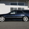 HKS ハイパーマックスS 日産・ステージア装着例 MT（出荷時車高・フロント：27mmダウン / リア：26mmダウン）