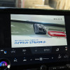 同乗者は走行中でも映像コンテンツを楽しめる