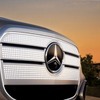 電動時代のベンツはついに「グリルが光る」！ 9月発表の新型『GLC』から新デザインに 画像