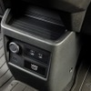 三菱 デリカミニ 新型