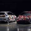 VW ID. ポロ（白）とID. ポロGTI（赤）