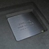 システムをコントロールするDSPにはヘリックスのDSP URTRAを用いる。フロアボードへの取り付けも上質で美しい。