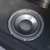 サブウーファーにはダイヤトーンのSW-G50を用いる。低音のスピード感や量感をしっかり引き出すための取り付けが施された。