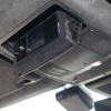 開閉式のサングラスホルダーはそのまま利用できるため、ダイレクターを使用しない場合は収納しておける構造。