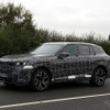 BMW iX5 次世代型のプロトタイプ