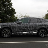BMW iX5 次世代型のプロトタイプ