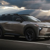 トヨタ、新型SUV『bZ4Xツーリング』発売…航続734kmと619Lの荷室で「家族のアウトドアギア」に　575万円から 画像