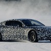 メルセデスAMG GT 4ドアクーペ 新型、スウェーデンで最終冬季テスト完了…「AMGレースエンジニア」搭載 画像