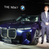 BMW『7シリーズ』新型を日本初公開、「グループ史上最大のアップデート」でデザイン・技術を刷新…EVは航続700km超 画像