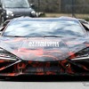 「高速マシン注意」堂々とアピール!? 究極のランボルギーニ『レヴエルトSV』プロトタイプが出現 画像