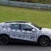 メルセデスAMG GLA 45S 次期型のプロトタイプ